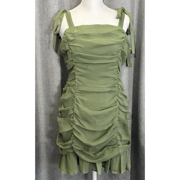 Minkpink NWT Little Darling Cotton Green Ruched Dress Mini Boho MEDIUM - Picture 1 of 16